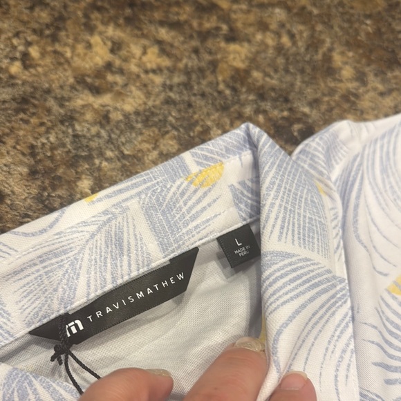 Travis Mathew Sun Guilt Polo shirt, size Large - Picture 4 of 4